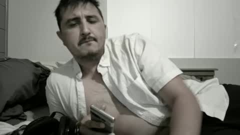 Snapshot of castortroyyyyy chatting on 01/03/25, 07:27 Castor troyyyyy online show from 01/03/25, 07:27