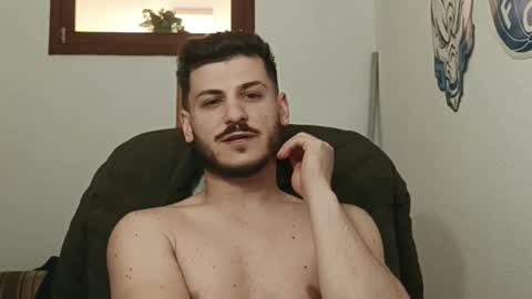 Snapshot of casual_mike chatting on 03/30/26, 03:02 Mike Moreira online show from 03/30/26, 03:02