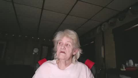 cat online show from 12/28/24, 08:15