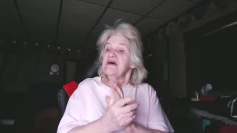 cat online show from 12/30/24, 06:38