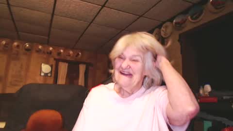 cat online show from 12/30/24, 09:40