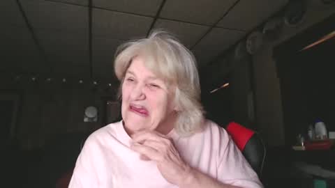 cat online show from 12/31/24, 04:35