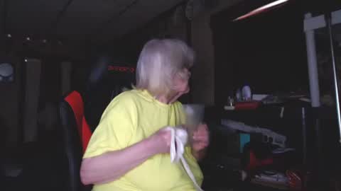 cat online show from 01/06/25, 05:38