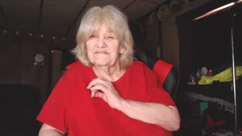 cat online show from 01/11/25, 05:51