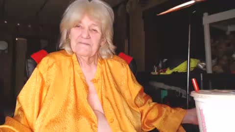 cat online show from 01/12/25, 05:33