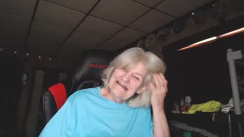 cat online show from 01/16/25, 04:39