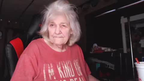 cat online show from 01/27/25, 08:39