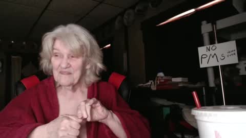 cat online show from 02/10/25, 07:49