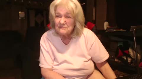 cat online show from 02/22/25, 09:37