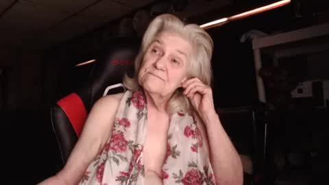 cat online show from 02/26/25, 05:17