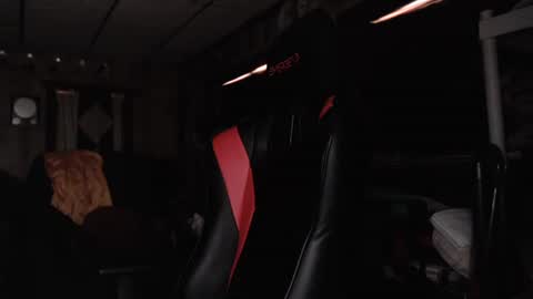 cat online show from 03/07/25, 03:49