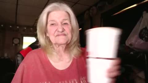 cat online show from 10/01/25, 04:35