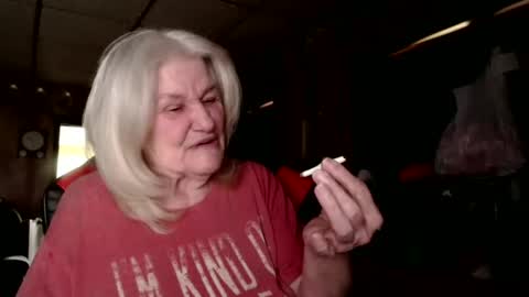 cat online show from 10/04/25, 05:33