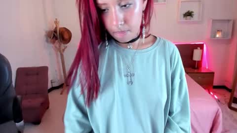 Karol  online show from 10/25/25, 01:40