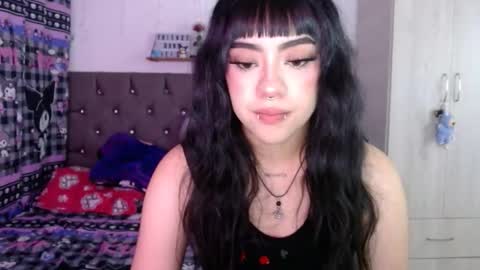 Mila online show from 04/23/26, 06:03