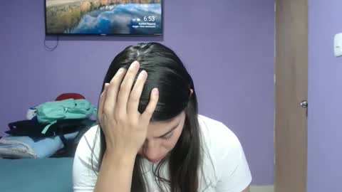 Snapshot of cata_09 chatting on 04/30/26, 11:53 cata online show from 04/30/26, 11:53