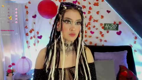 Cata green model independient online show from 02/18/25, 09:09