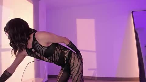 Snapshot of cata_n_cami chatting on 09/19/25, 10:32 cata_n_cami online show from 09/19/25, 10:32