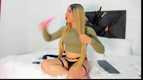 cata_sanchez online show from 03/27/26, 12:49