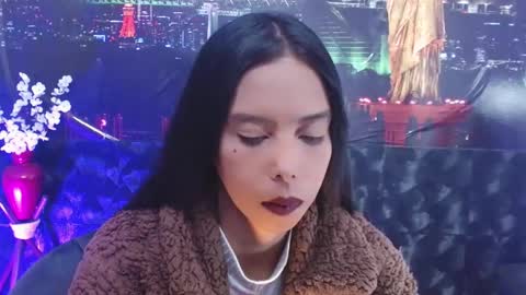 Queen Catalella online show from 06/01/26, 03:30