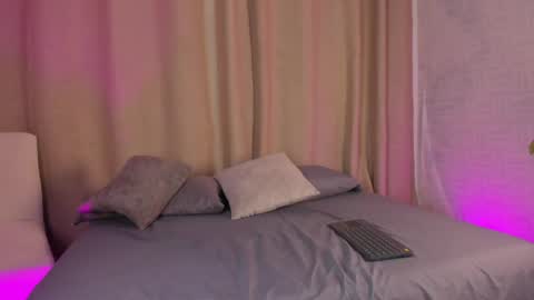 Snapshot of catalella_rouse chatting on 04/20/26, 10:44 catalella_rouse online show from 04/20/26, 10:44