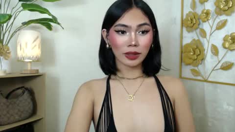 CatalenaX online show from 09/28/25, 04:12