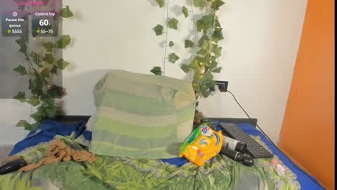 cataleya19__ online show from 02/07/25, 12:06