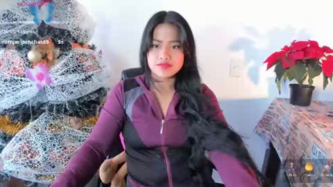 Snapshot of cataleya_0_0_ chatting on 12/11/24, 03:15 Flor....... online show from 12/11/24, 03:15