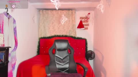 Snapshot of cataleya_0_0_ chatting on 12/14/24, 03:40 Flor....... online show from 12/14/24, 03:40