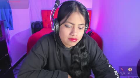 Snapshot of cataleya_0_0_ chatting on 12/17/24, 12:34 Flor....... online show from 12/17/24, 12:34