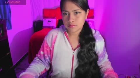 Snapshot of cataleya_0_0_ chatting on 12/17/24, 10:44 Flor....... online show from 12/17/24, 10:44