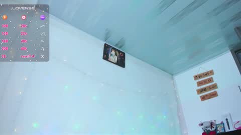 Snapshot of cataleya_0_0_ chatting on 02/27/25, 07:15 Flor....... online show from 02/27/25, 07:15