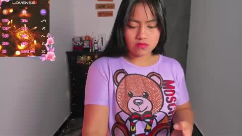 Snapshot of cataleya_0_0_ chatting on 03/10/25, 04:25 Flor....... online show from 03/10/25, 04:25