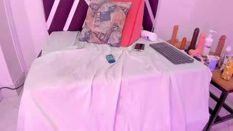 Cataleya online show from 04/24/26, 05:43