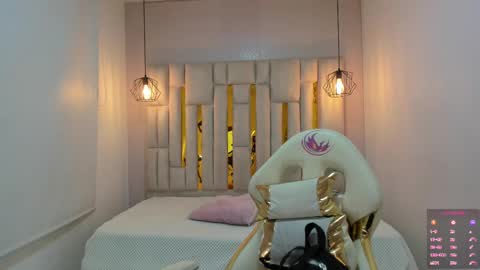 Cataleya online show from 10/28/25, 11:03