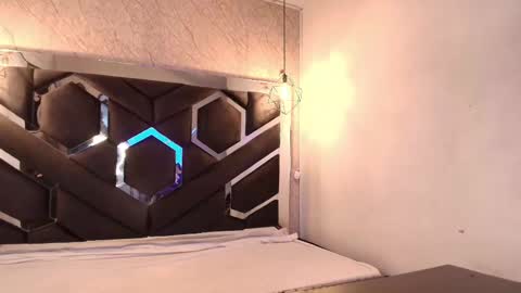 Cataleya online show from 11/21/25, 11:09