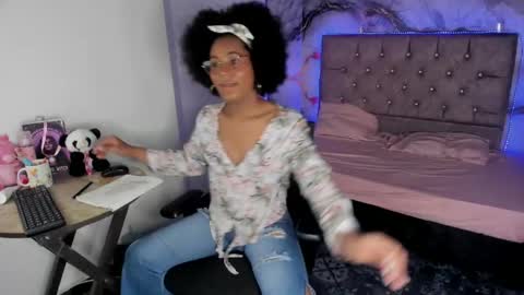 cataleyamoon_ online show from 04/13/26, 08:36