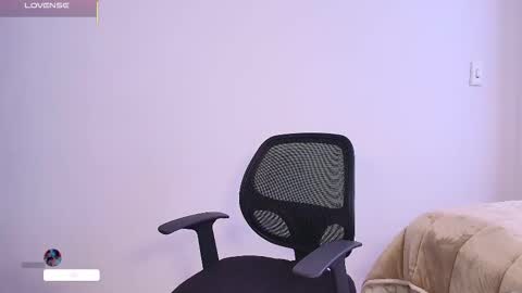 Snapshot of cataliina_santhana chatting on 01/08/26, 04:53 Catalina online show from 01/08/26, 04:53