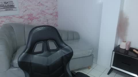 catalina25_t online show from 11/16/25, 01:28