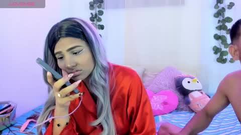 Cata y Roger online show from 10/25/25, 02:08