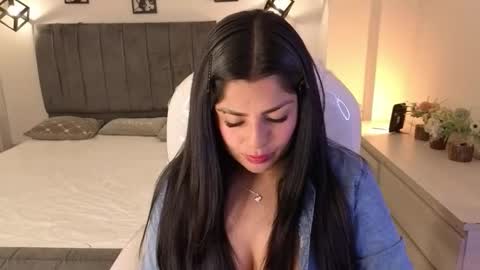 Catalina online show from 11/22/25, 04:00