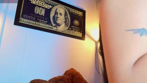 Catalina online show from 03/18/26, 05:27