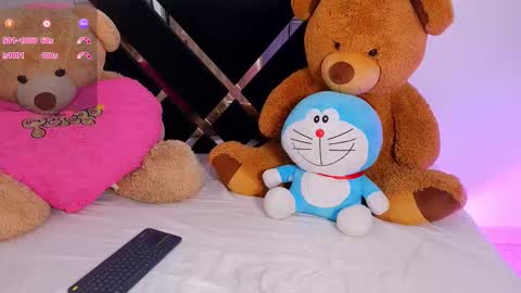 Snapshot of catalina_smith__ chatting on 02/26/26, 11:37 Catalina online show from 02/26/26, 11:37