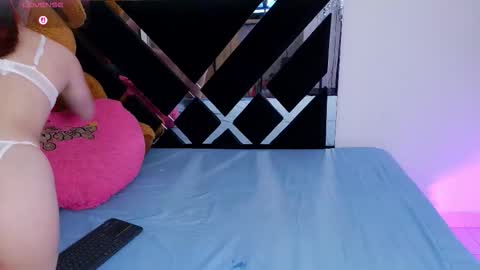 Snapshot of catalina_smith__ chatting on 03/03/26, 09:04 Catalina online show from 03/03/26, 09:04