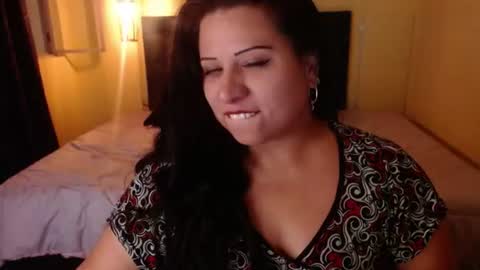 Snapshot of catalinajane1 chatting on 06/22/26, 08:17 catalinajane1 online show from 06/22/26, 08:17