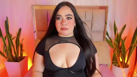 Snapshot of catalinareyezx chatting on 05/26/26, 06:42 Cata online show from 05/26/26, 06:42