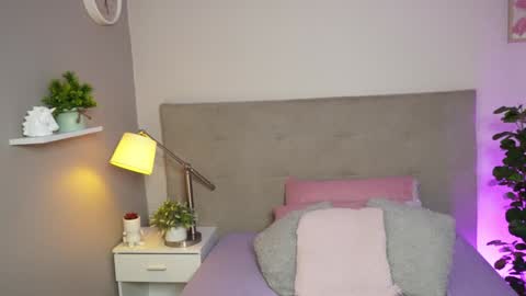 Snapshot of caterinezapataa chatting on 12/15/24, 03:24 Caterine Zapata online show from 12/15/24, 03:24