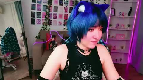 Snapshot of catharinejones chatting on 08/07/26, 06:48 KettieHi My name is Katie I love drawing and I can play the guitar. And love dancing online show from 08/07/26, 06:48
