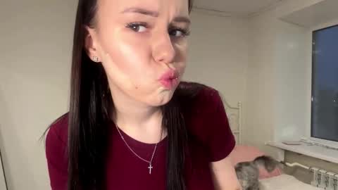 Snapshot of catharinelaumea chatting on 03/03/26, 03:18 Lolly online show from 03/03/26, 03:18