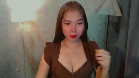 Snapshot of catherine_365 chatting on 11/08/25, 07:01 catherine_365 online show from 11/08/25, 07:01